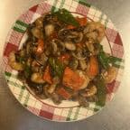 Best 蘑菇虾 Shrimp w. Mushrooms in Plattsburgh, NY
